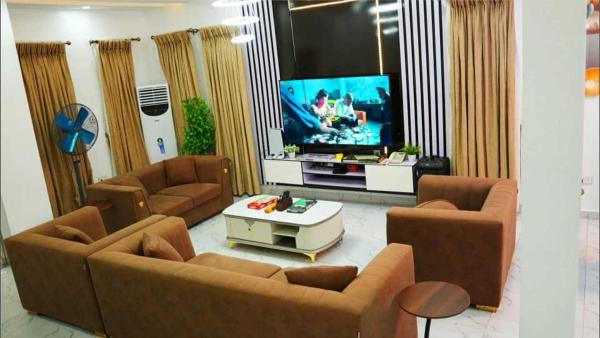 Spacious 4-Bedroom Apartment shortlet, Allen Avenue ikeja, Забронировать  Икеджа Штат Лагос