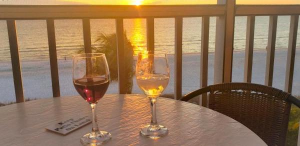 Beach Villas #403, Забронировать  Форт-Майерс-Бич Fort Myers Area