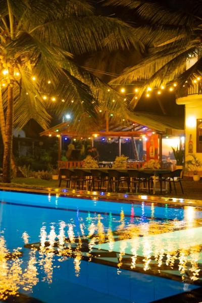 Lake View Resort by TropiCube, Забронировать  Pamunugama Округ Гампаха