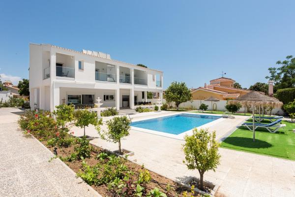 Villa Selvetta, lujo en Puerto Marina Benalmadena, Забронировать  Бенальмадена Малага