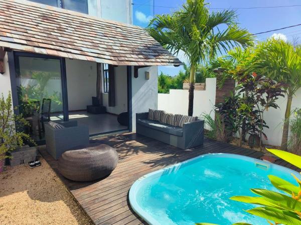 Villa Ti Paradis with pool, Забронировать  Отели Северного побережья Маврикия с бассейном, Бассейн