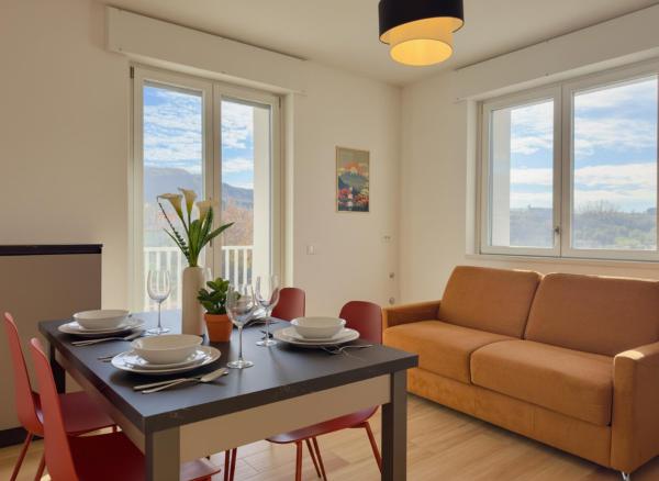 Residence Casa Palmira - Modern Apartments near Neɡrar Hospital - Valpolicella, Забронировать  Отели Венето с парковкой, Парковка