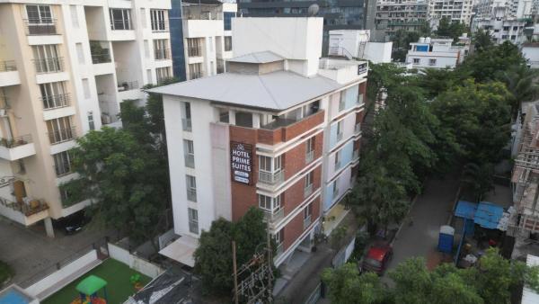 Hotel Prime Suites - Baner, Забронировать  Отели штата Махараштры с парковкой, Парковка