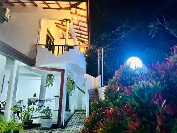 Cozy Corner Villas, Забронировать  Отели Округа Галле с парковкой, Парковка