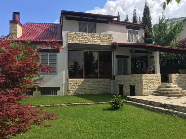 Tskneti Hotel