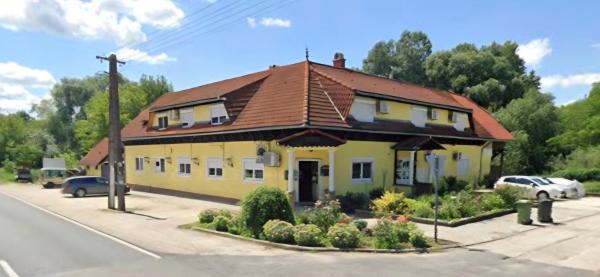 Malom Fogadó, Забронировать  Отели Балатонбоглар с парковкой, Парковка