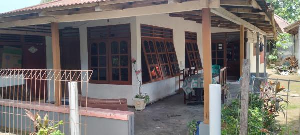 Bunaken Jhon Homestay, Забронировать  Отели провинции Северного Сулавеси с парковкой, Парковка