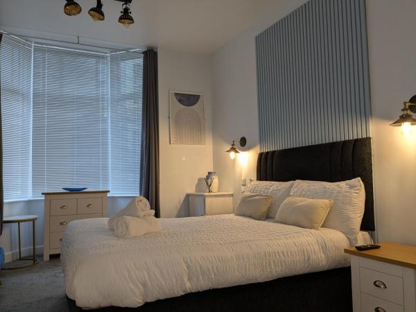 Aurum House Luxury Apartments, Забронировать  Отели Блэкпул с парковкой, рядом с Центральный пляж, Парковка