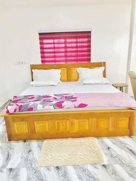 ES Skyway Hotel, Забронировать  Kenyasi Number 2 Бронг-Ахафо