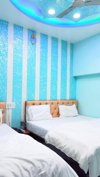 Hotel Red Gold, Забронировать  Варанаси Варанаси