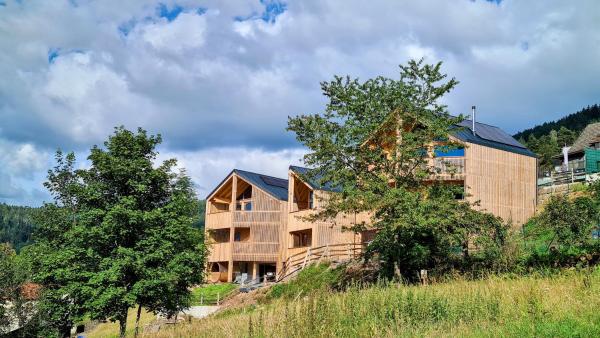 Schwarzwalddeck Deckhäuser, Забронировать  Отели Landkreis Karlsruhe с парковкой, Парковка