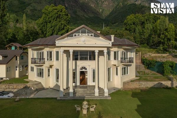 StayVista at Palais Vienna Luxury Stay, Srinagar, Забронировать  Сринагар Jammu & Kashmir Ski