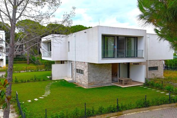 , Забронировать  Lalzit Bay Область Дуррес