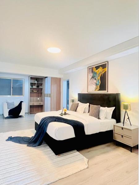 serenity heights three bedroom apartment with swimming pool fully equipped gym ample parking space child play area and amazing scenic views, Забронировать Апартаменты/квартира Найроби Руанда, рядом с Adams Arcade Shopping Centre