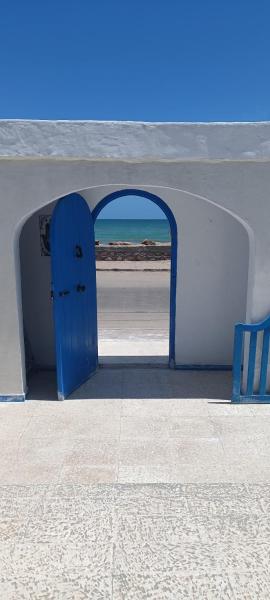 La Brise de Djerba, Villa de Charme en bord de mer à Al Jazira, Забронировать  Мезрая 