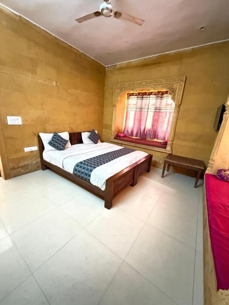 Hotel Junction Fort Jaisalmer, Забронировать  Отели штата Раджастхана с парковкой, Парковка