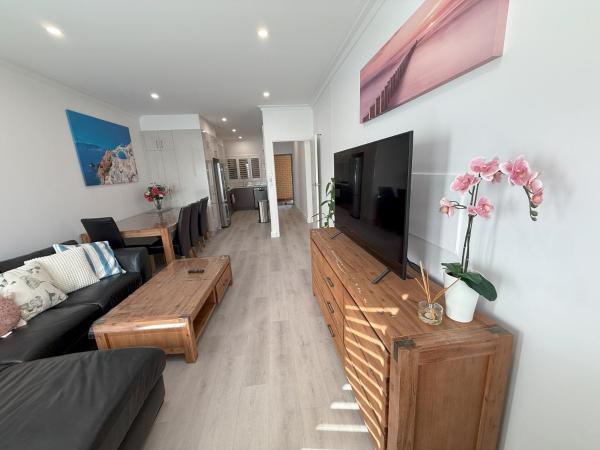 Happy BNB at Beach side semaphore park, Забронировать  Порт Аделаида Аделаида