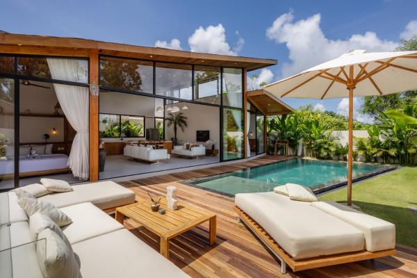 Designer 3BR Villa - Heart of Uluwatu, Забронировать  Отели провинции Бали с парковкой, Парковка