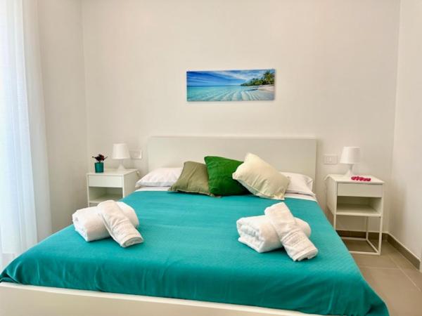 Arce Room & Apartment, Забронировать  Отели Салерно с парковкой, рядом с Complesso Monumentale di Santa Sofia, Парковка