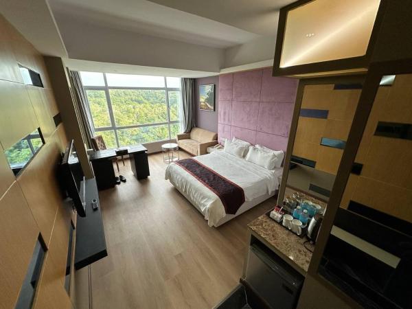 Suasana Hotel Chukai, Забронировать  Отели Кукай с парковкой, Парковка