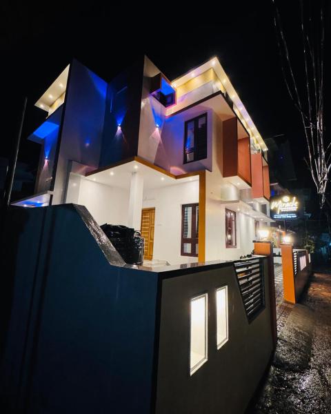 Miracle Beach Residency, Забронировать  Отели штата Кералы с парковкой, Парковка