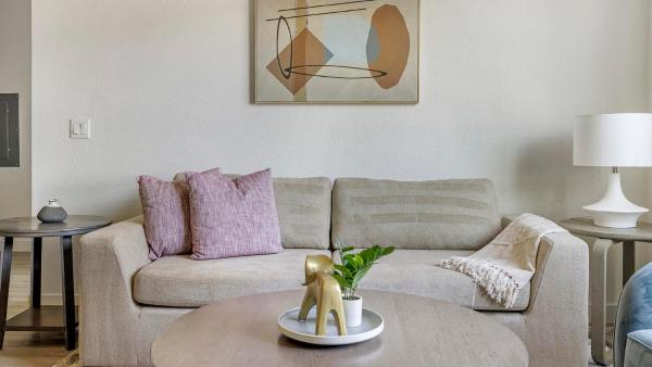 Landing Stylish 1BD Clubhouse Pool