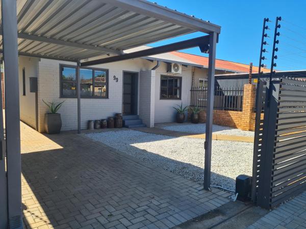 House at Ninety Nine, Забронировать  Кимберли Northern Cape