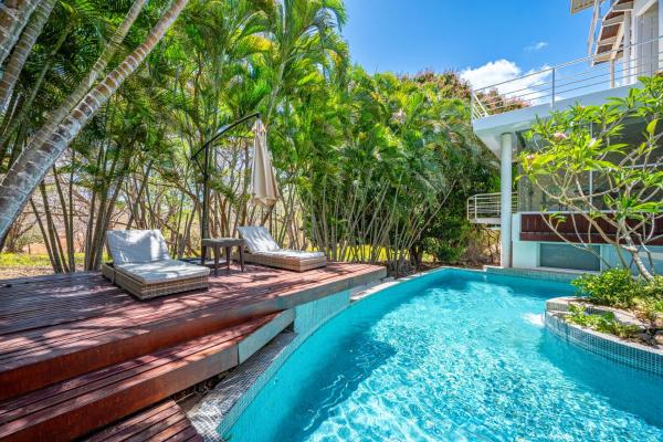 Serene Vista Villa at Altos del Cacique, Забронировать  Отели Плайя-Эрмоса с бассейном, Бассейн
