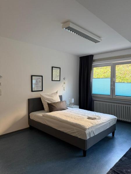 Möblierte Monteurzimmer in zentraler Lage in Büren, Забронировать  Бюрен Paderborner Land