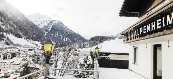 Pension Alpenheim, Забронировать  Отели Санкт-Антона с парковкой, Парковка
