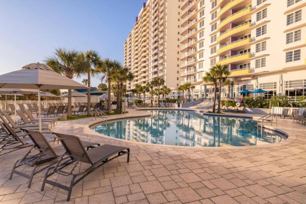 Wyndham Ocean Walk Resort 2BR Apartment with Resort Access, Забронировать  Отели Дейтона-Бич с парковкой, Парковка