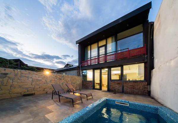 Niabi Villa with pool, Забронировать  Тбилиси Регион Тбилиси