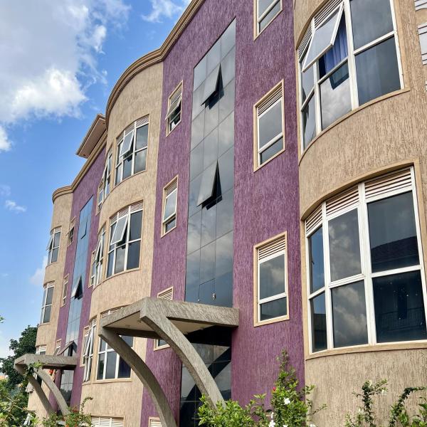 Purple Deluxe Apartments, Забронировать Апартаменты/квартира Кампала Уганда