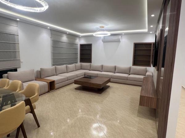 Luxappart city loge B, Забронировать  Отели Танжера с парковкой, Парковка