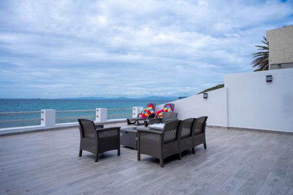 Luxurious Beachfront Villa Playa Blanca, Забронировать  Танжер Tanger-Assilah