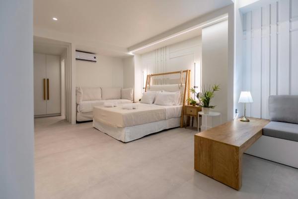 Lumenia Suite, Забронировать  Отели Корфу с парковкой, рядом с Площадь Нтугкла, Парковка