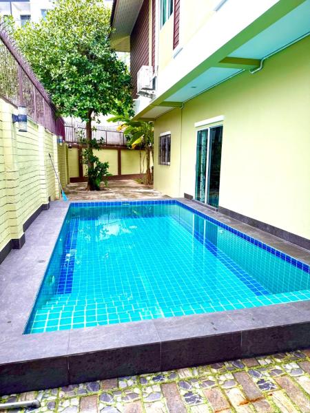 Warisa Happy Pool Villa Near Pattaya Beach, Забронировать  Южная Паттайя 