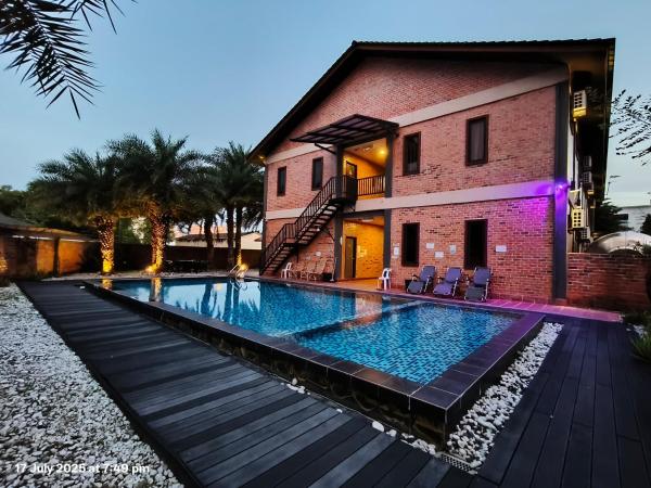 Sim Vintage Villa Langkawi, Забронировать  Отели Лангкави с бассейном, рядом с Площадь Орла, Бассейн