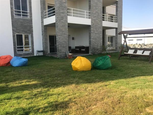 Amwaj, north coast - friendly beach house in sahel, Забронировать  Эль-Аламейн 