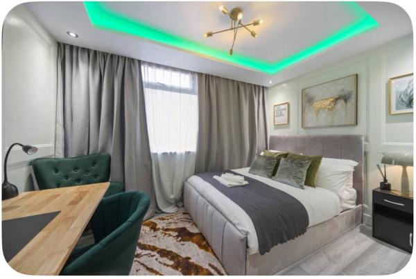 South East Ensuite 12mins to Elizabeth line, Забронировать  Отели Большого Лондона с парковкой, Парковка