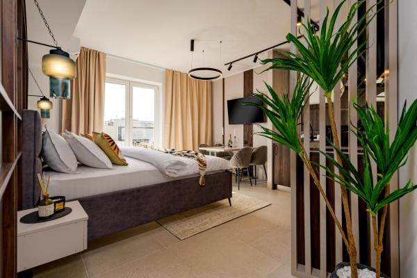 Luxury Ultra Central Apartment & Studio - Piata Romana, Забронировать Апартаменты/квартира Бухарест Muntenia, рядом с Piata Romana Metro Station