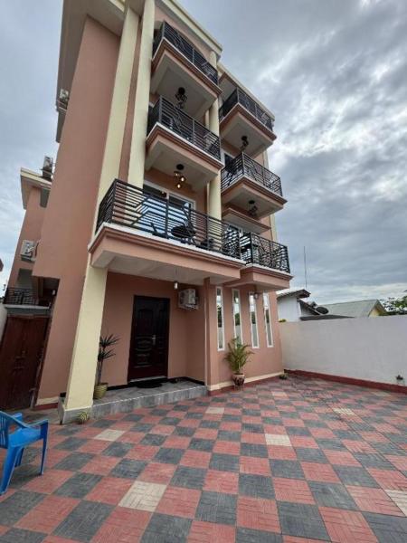 Sinza Hiddenout, Забронировать  Отели Sinza с парковкой, Парковка