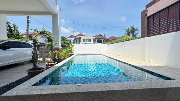 Ban Khuendee Pool Villa, Забронировать  Ban Kathu Пхукет