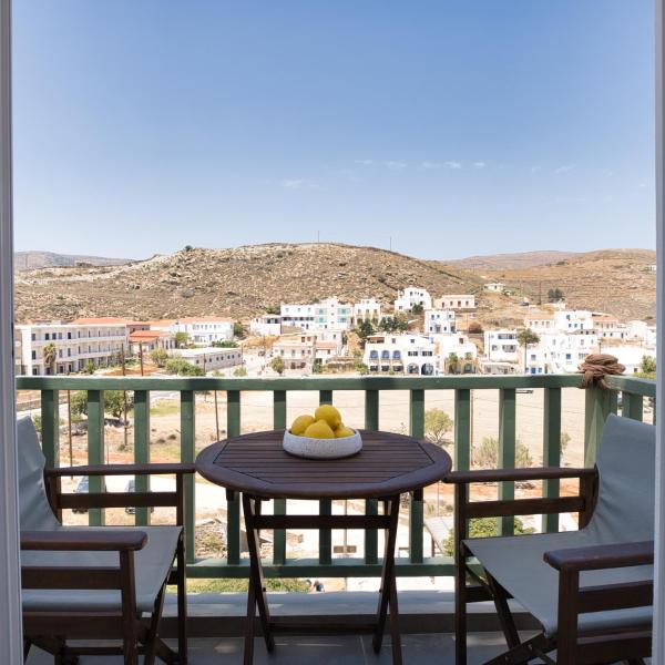 Fyroi Studio, Забронировать  Лутра Kythnos