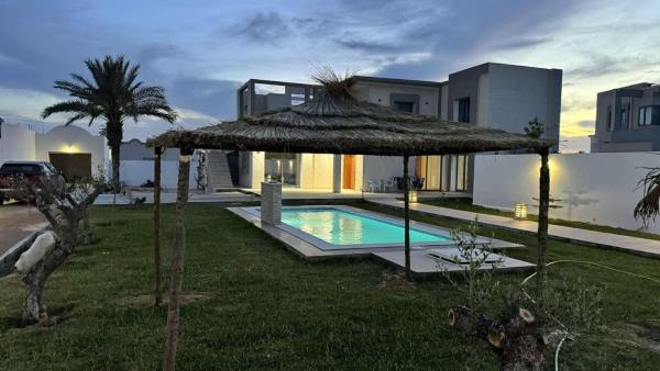 Djerba Villa De Luxe, Забронировать  Хумт-Сук Джерба