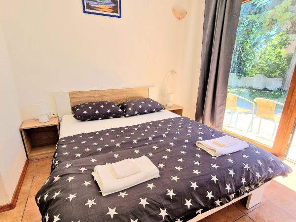 D&D Rooms 2, Забронировать  Пула Pula Riviera