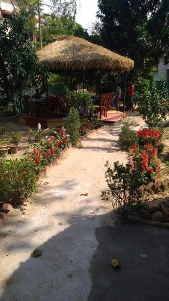 Bichitrita Homestay, Забронировать  Отели Западной Бенгалия с парковкой, Парковка