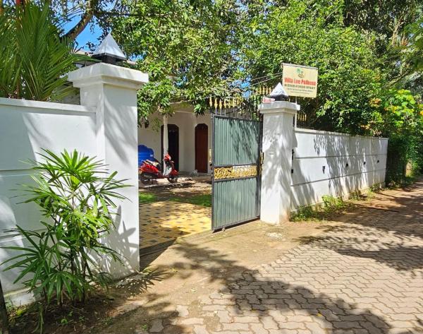 Villa Lee Polhena, Забронировать  Отели Мартара с завтраком, Завтраки