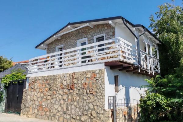 Casutadinvama, Забронировать  Отели Вама-Веке с парковкой, Парковка