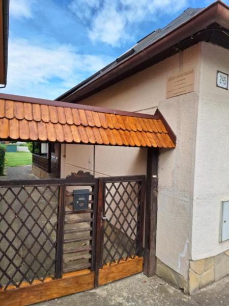 RETRO Apartmány Podhájska, Забронировать  Отели в центре Подгайска, в центре